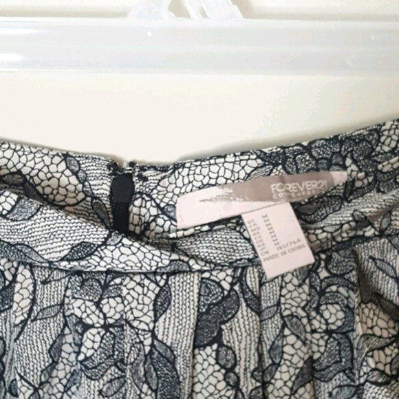 Forever 21 Skirt Nude/Black Lace Print Medium - Picture 4 of 5